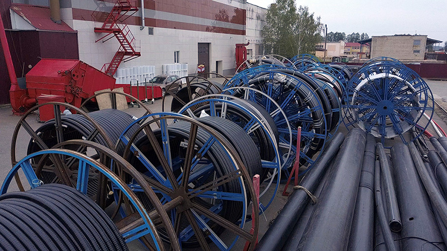 Уже более трех лет как ООО "ИЗОКОМ ПЛАСТ" выпускает полимерные трубы в ППУ изоляции